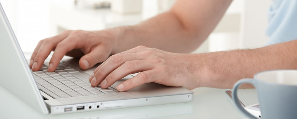 語言程序、資料庫